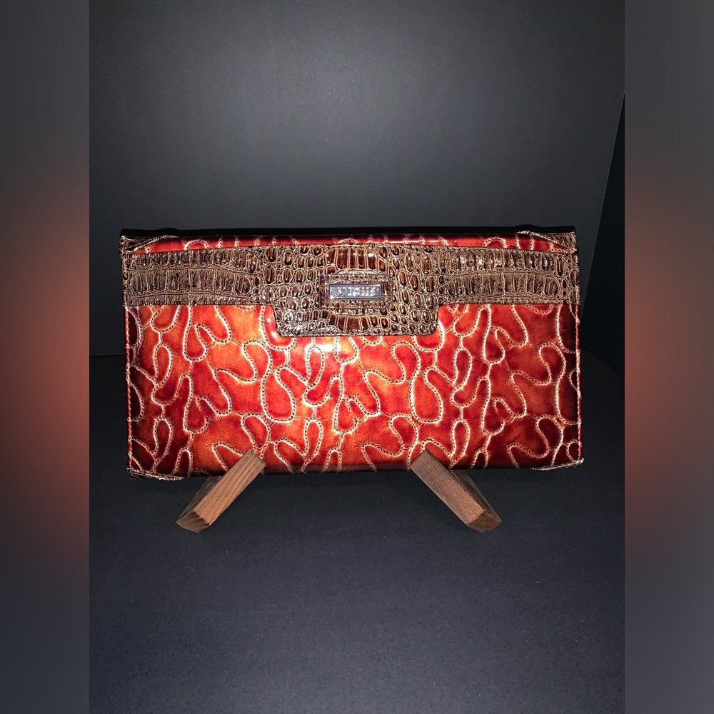 MICHE, Dani. Classic shell for base purse.